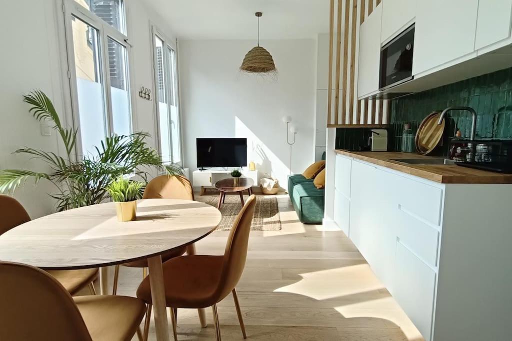 Appartement Gare Avec Parking รูออง ภายนอก รูปภาพ