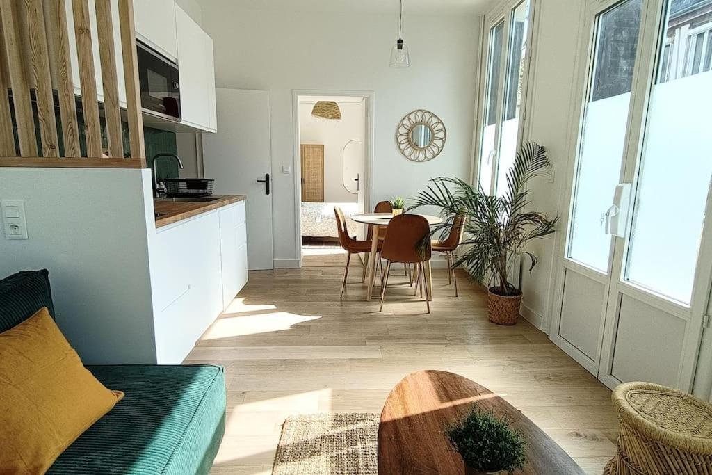 Appartement Gare Avec Parking รูออง ภายนอก รูปภาพ